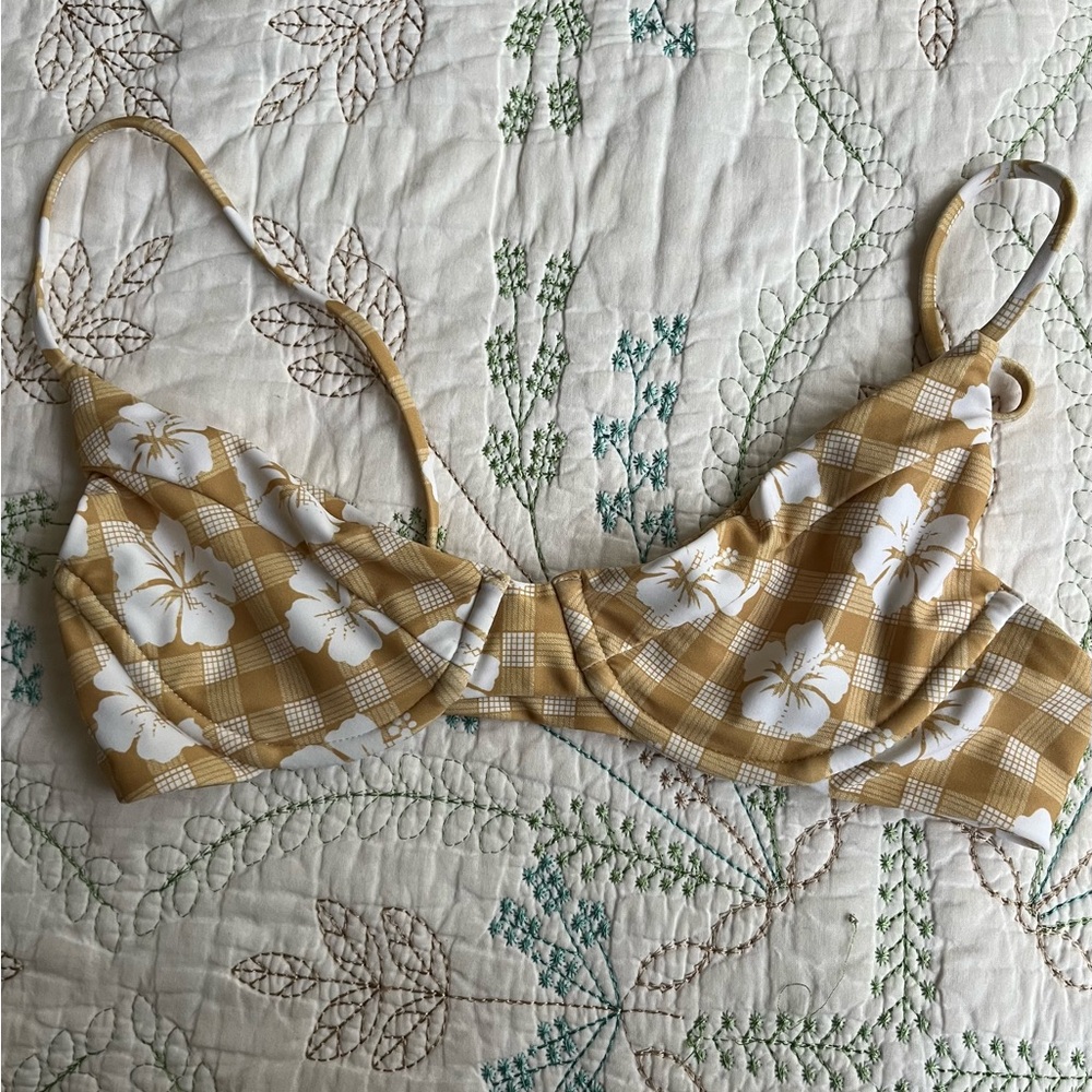 Benoa Honey Palaka top